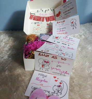 Caja Sorpresa con Tarjeta Canción